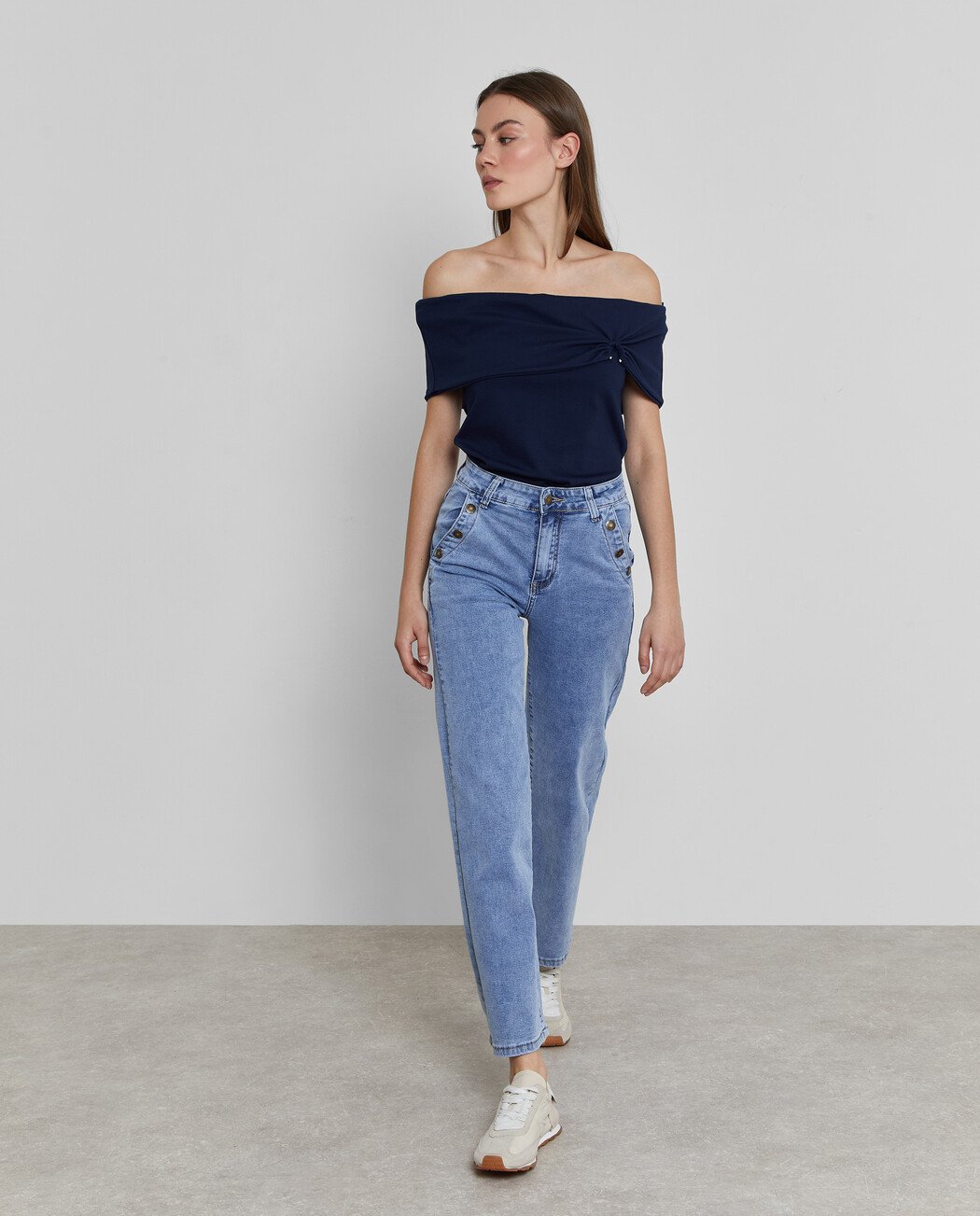 PANTALÓN VAQUERO BOTONES
