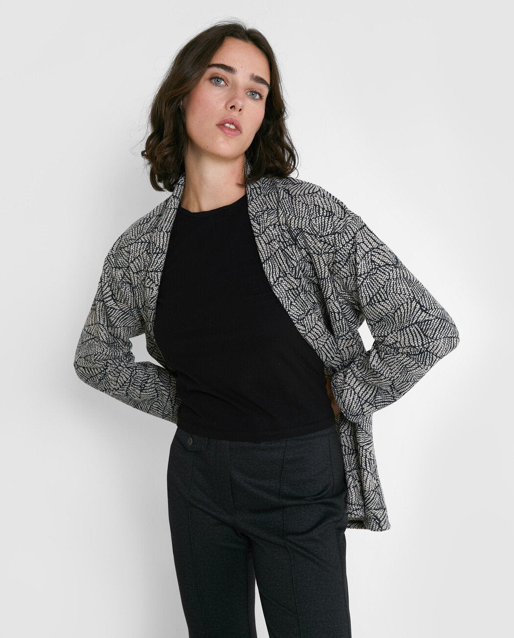 CHAQUETA ESTAMPADA