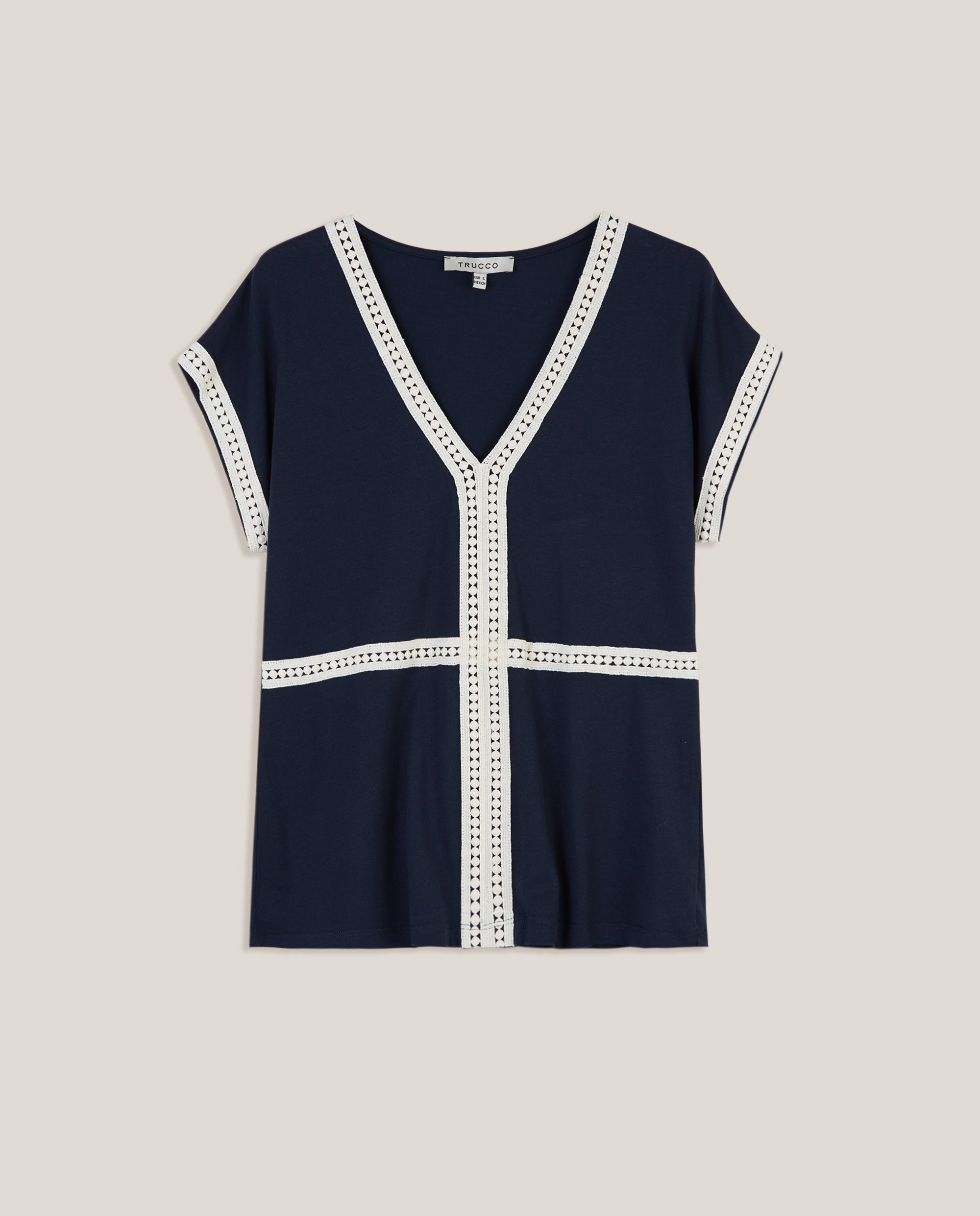 CAMISETA CON FORNITURA BORDADA