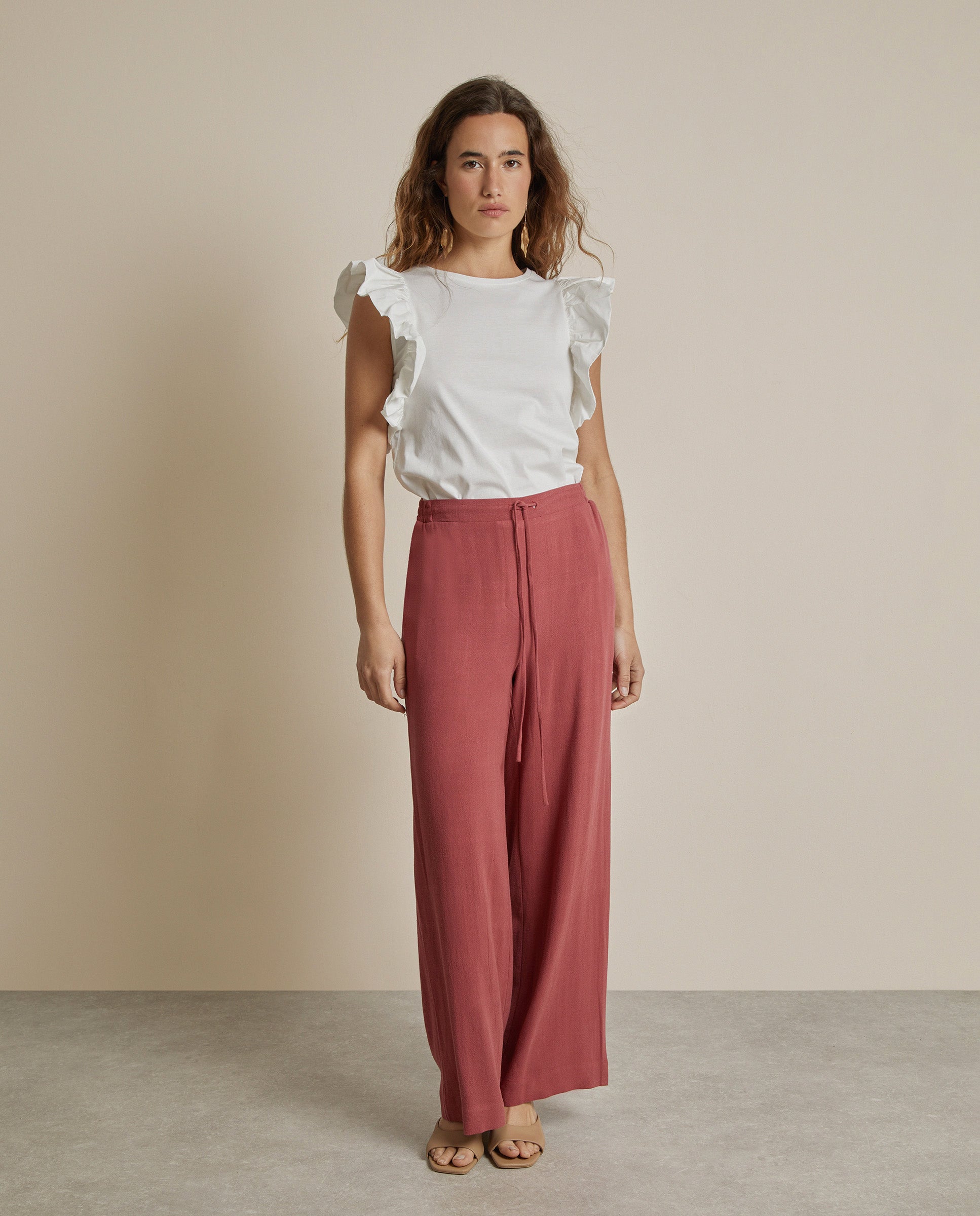 CAMISETA CON VOLANTES