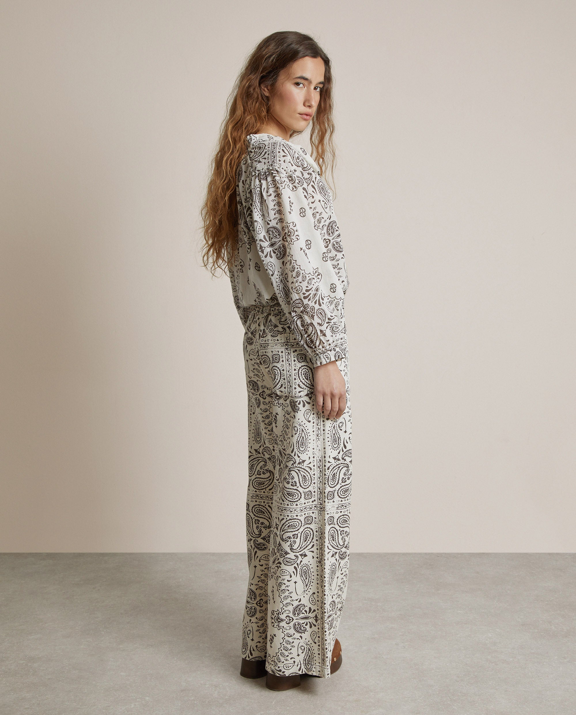 PANTALÓN ESTAMPADO