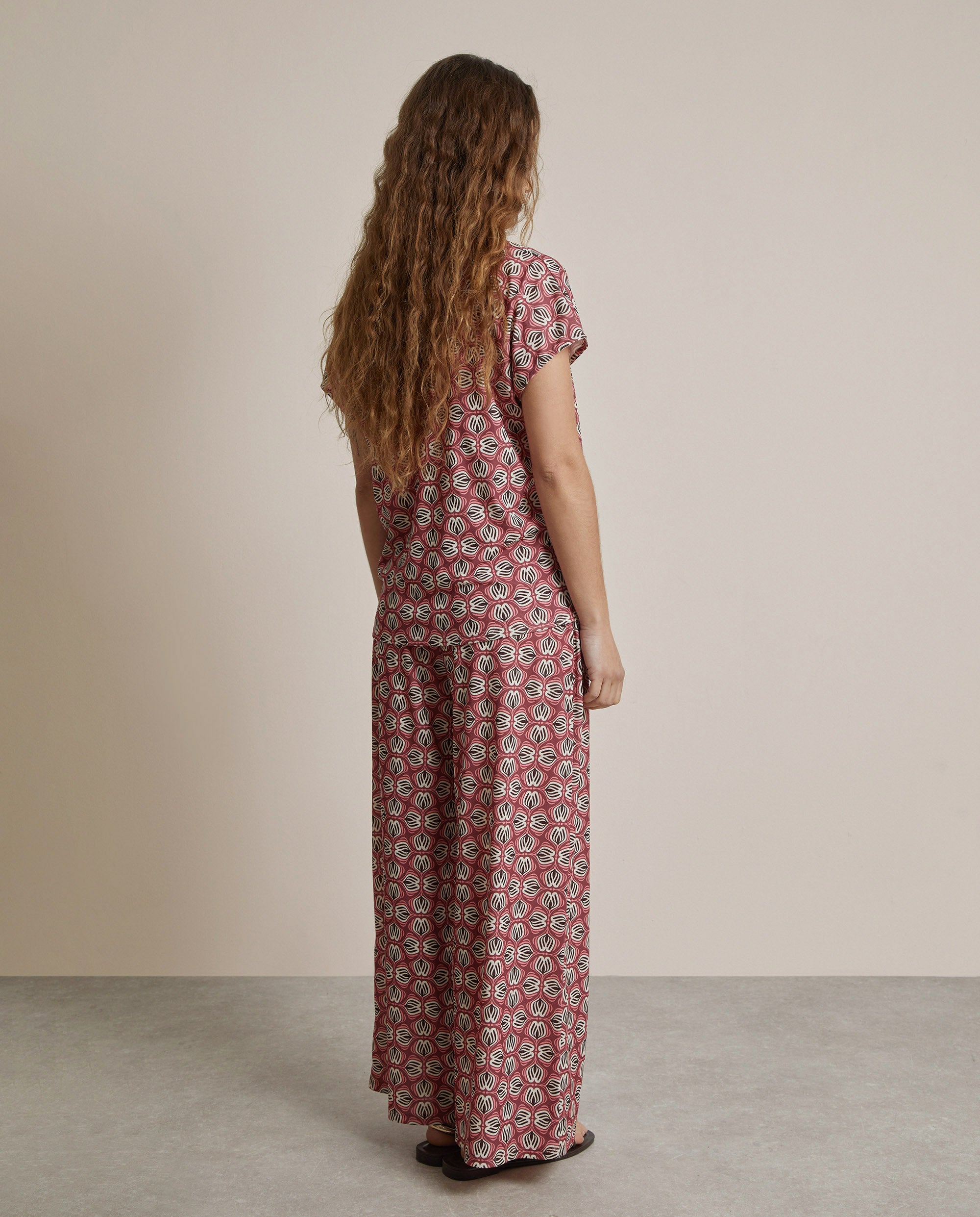 PANTALÓN ESTAMPADO GEOMÉTRICO