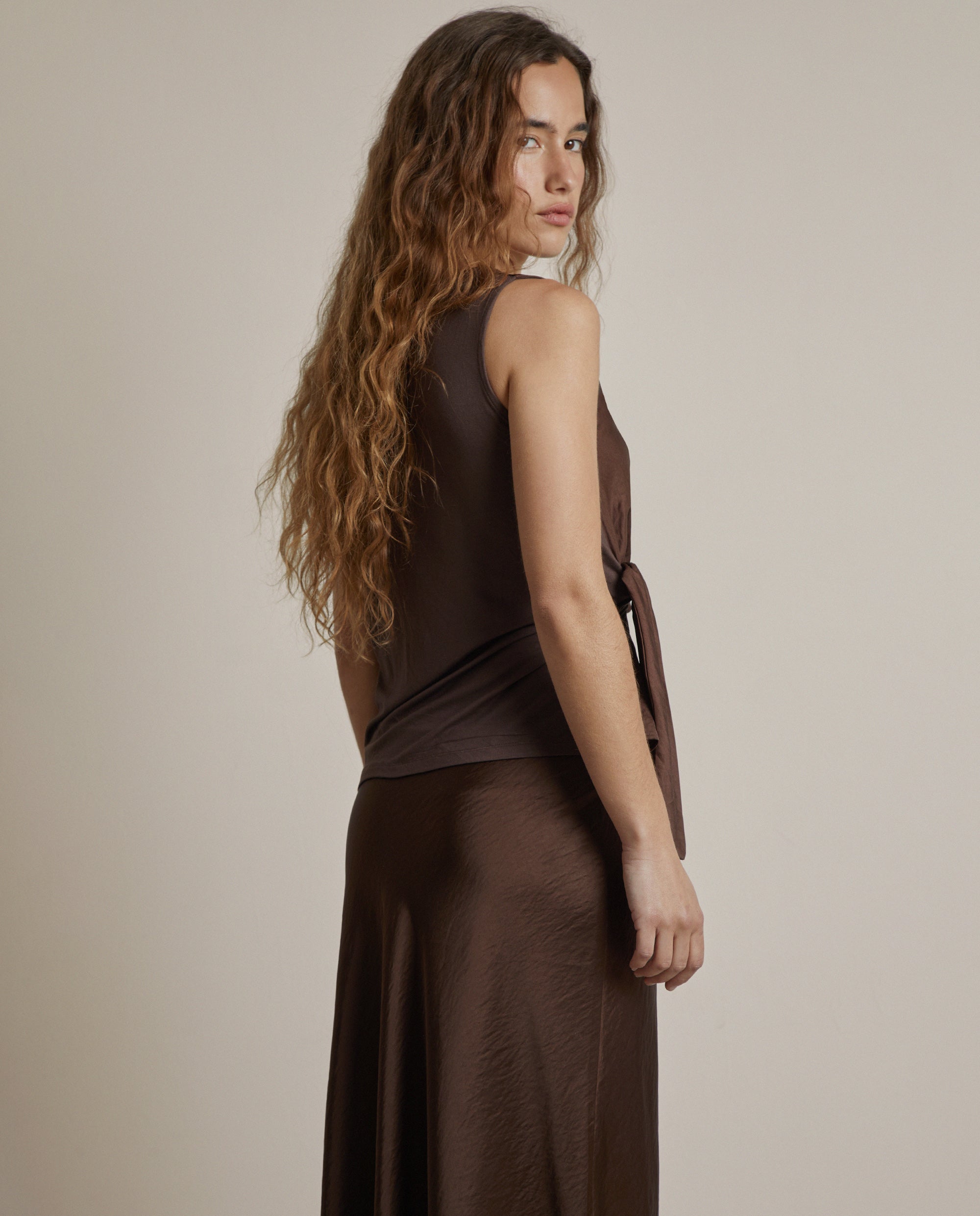 CAMISETA NUDO