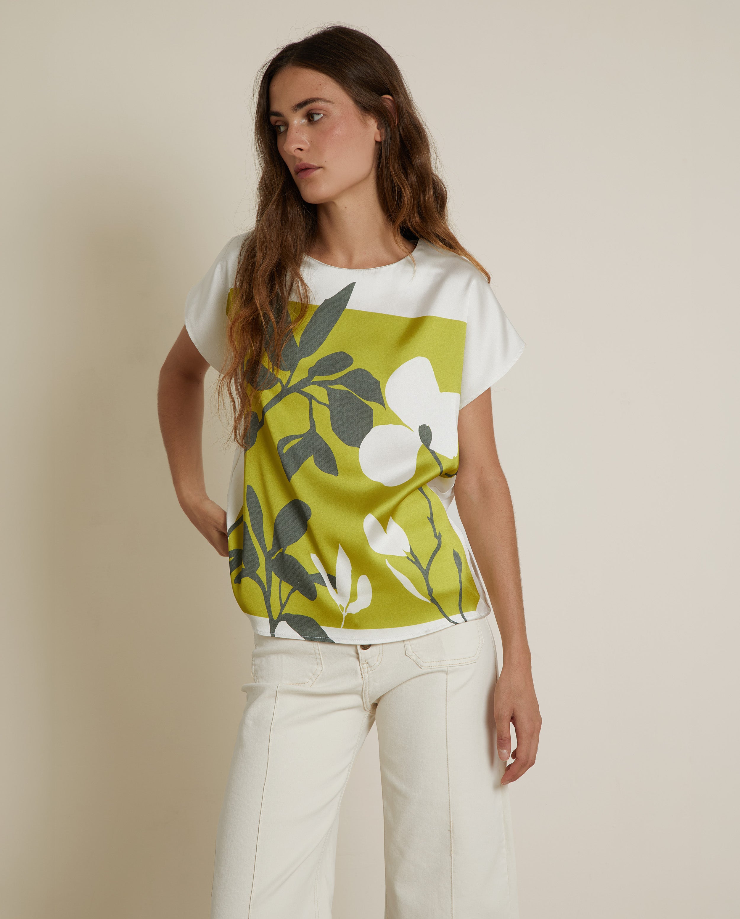 CAMISETA ESTAMPADO FLORAL