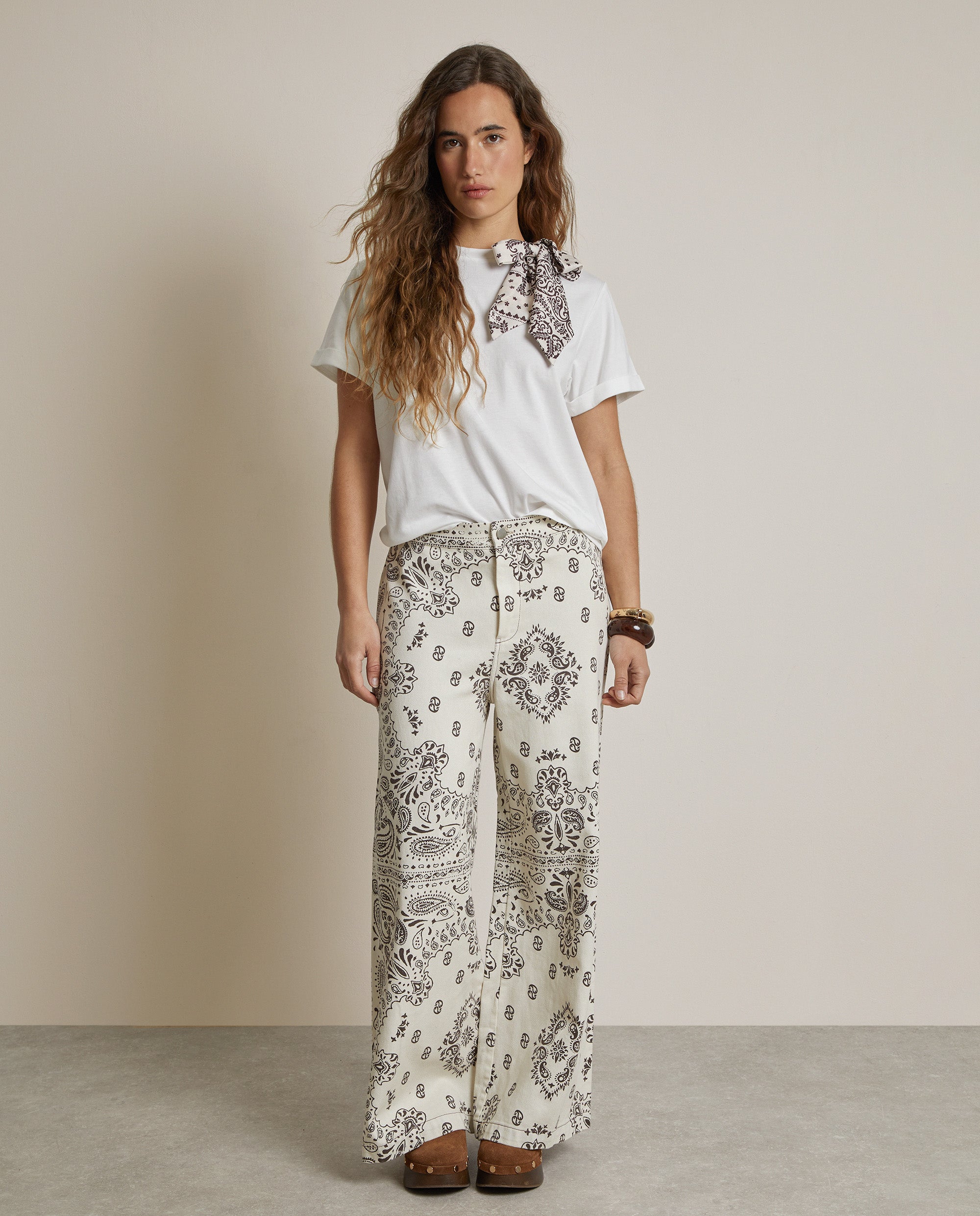 CAMISETA BÁSICA LAZO