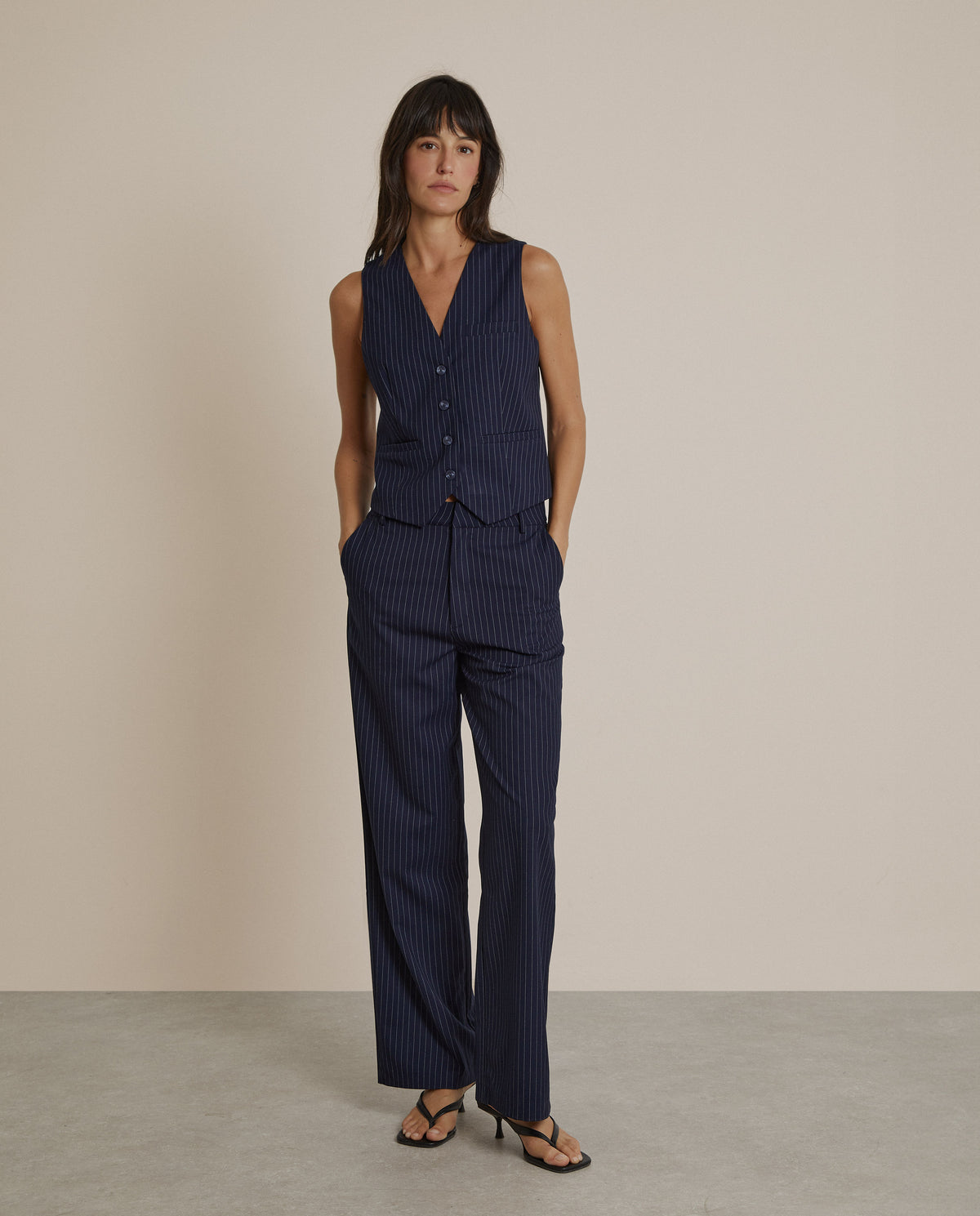 PANTALÓN DE TRAJE RAYA DIPLOMÁTICA
