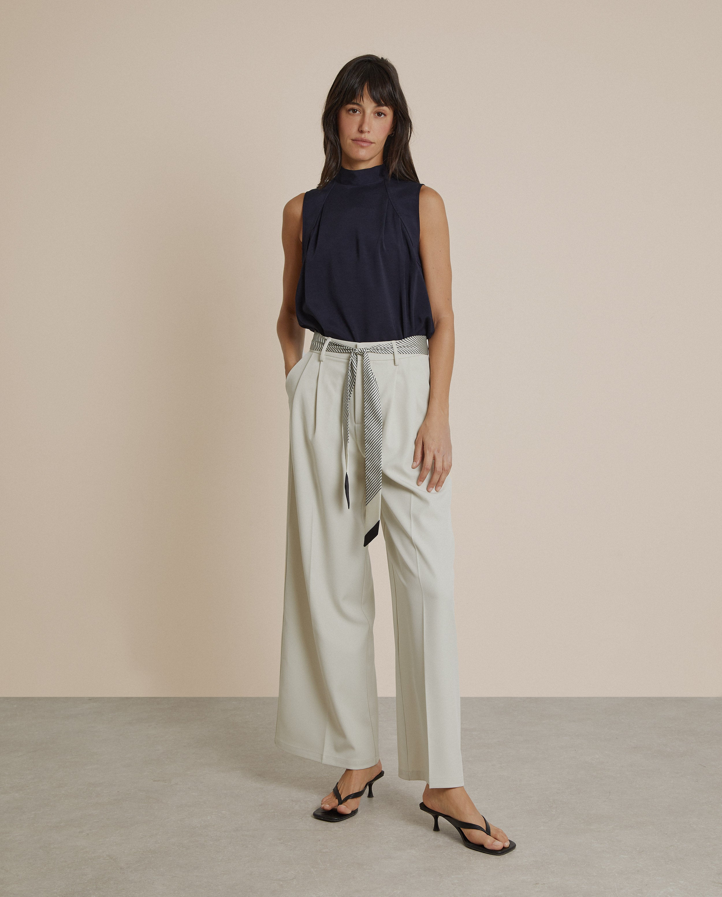 PANTALÓN PALAZZO CON CINTURÓN PAÑUELO