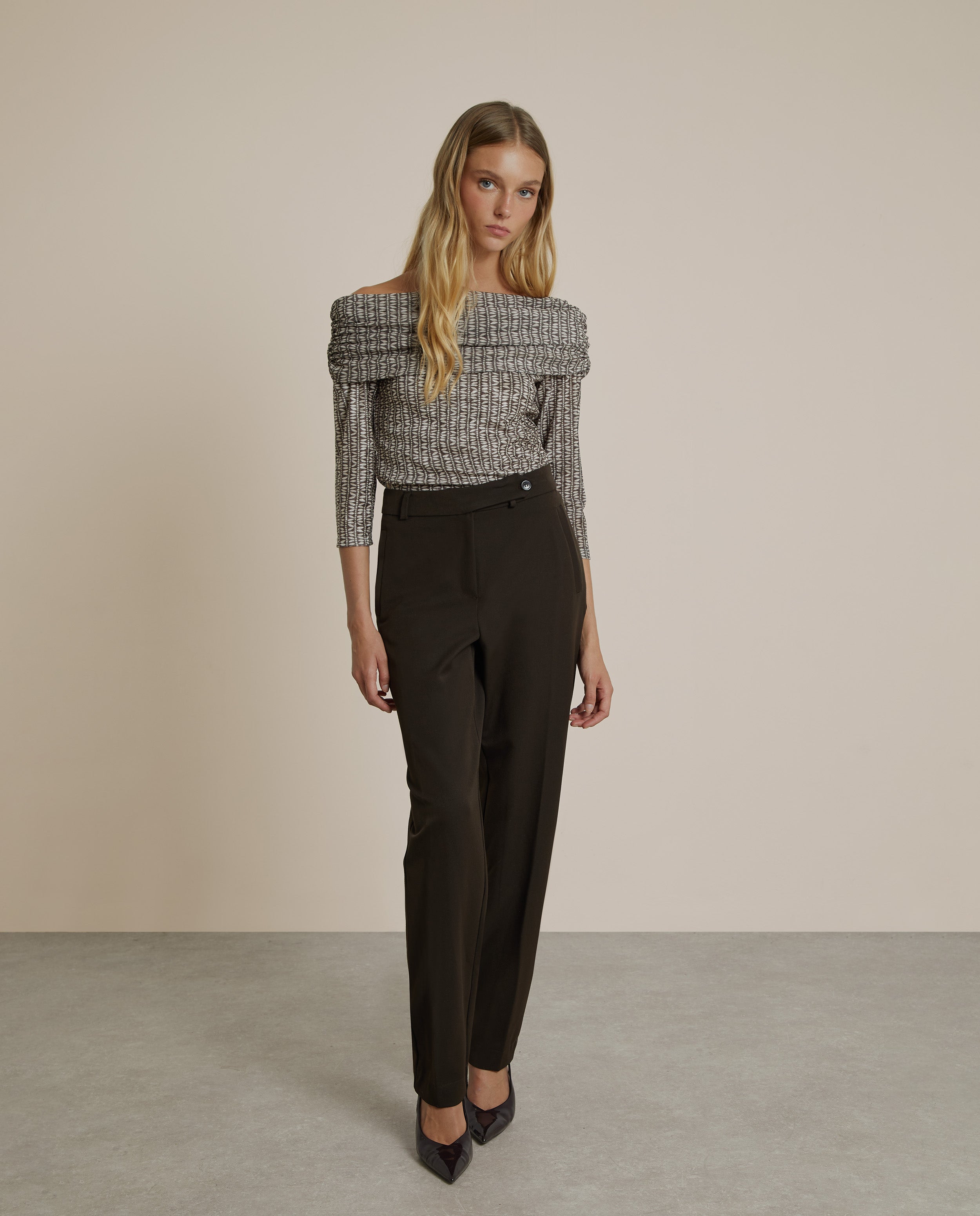 PANTALÓN PINZAS