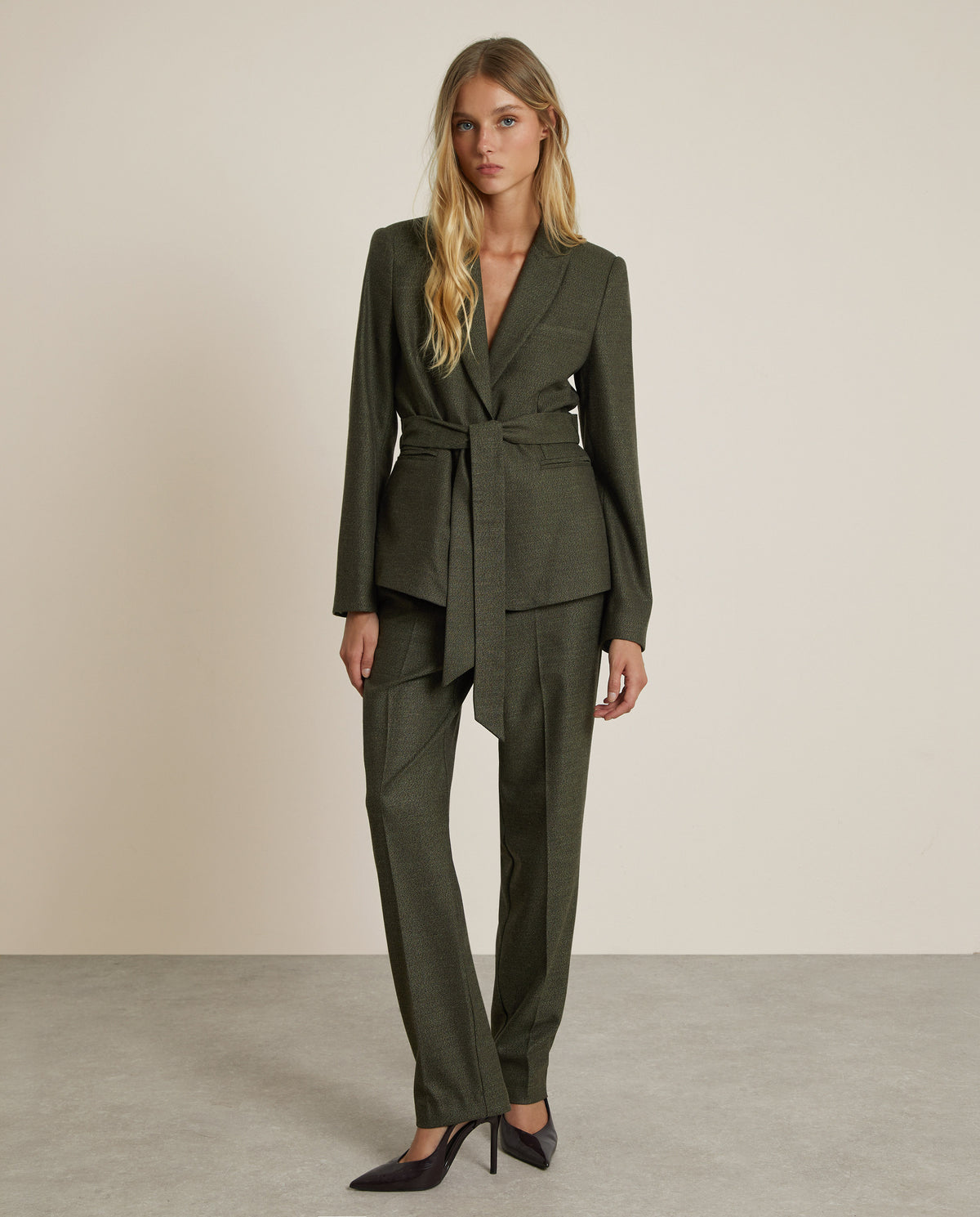 STRAIGHT KHAKI TROUSERS