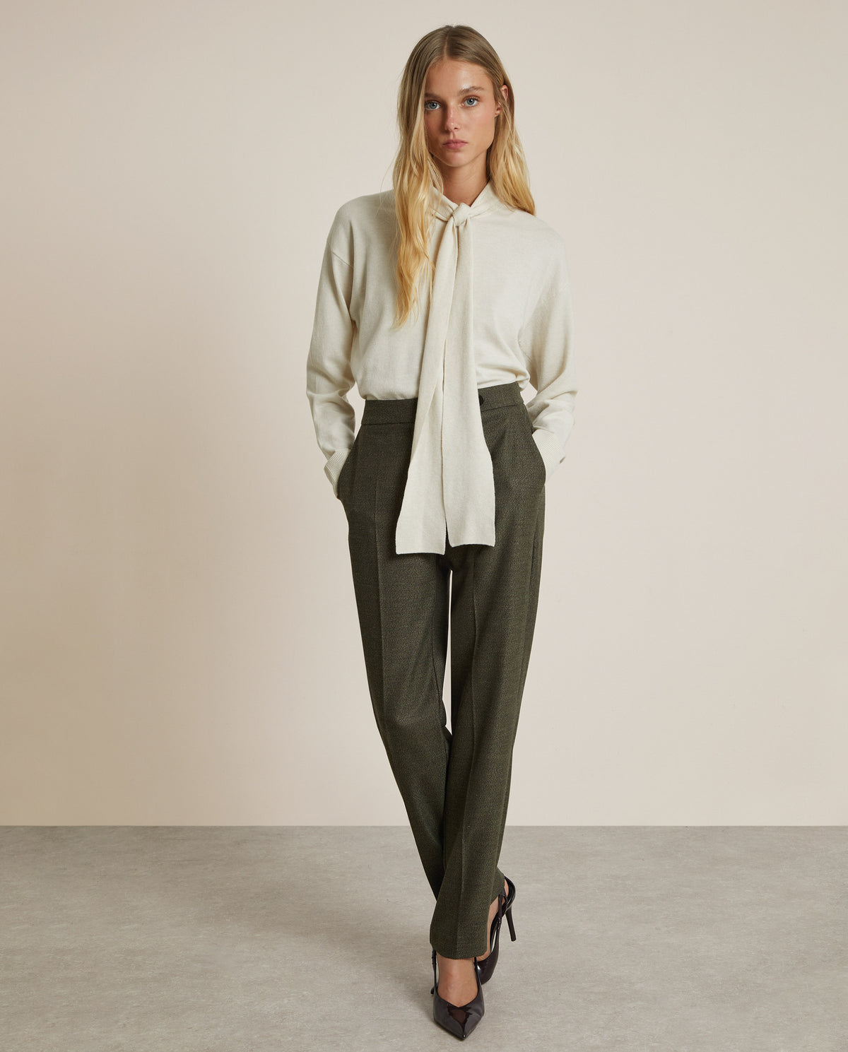 STRAIGHT KHAKI TROUSERS