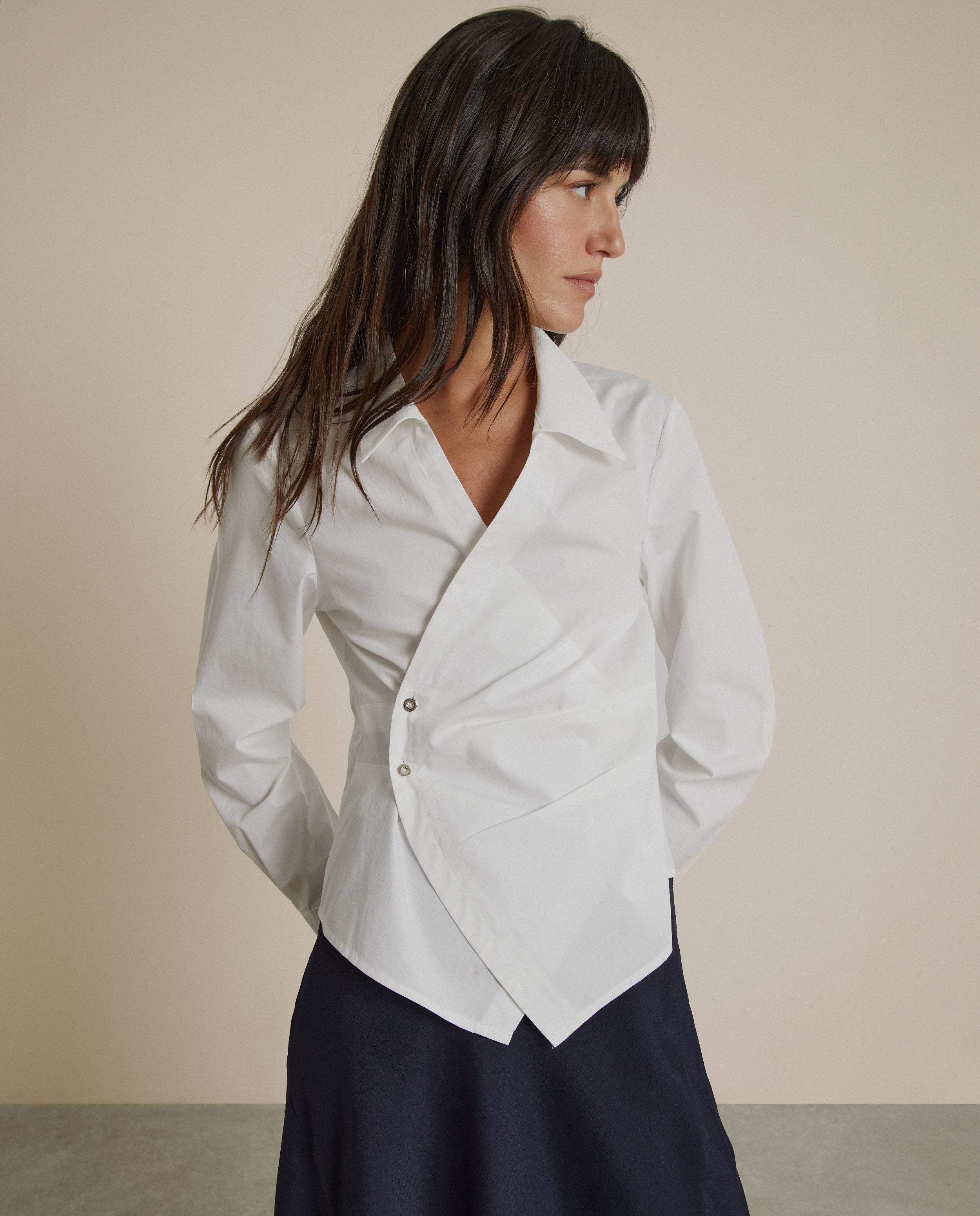 CAMISA CRUZADA ASIMÉTRICA