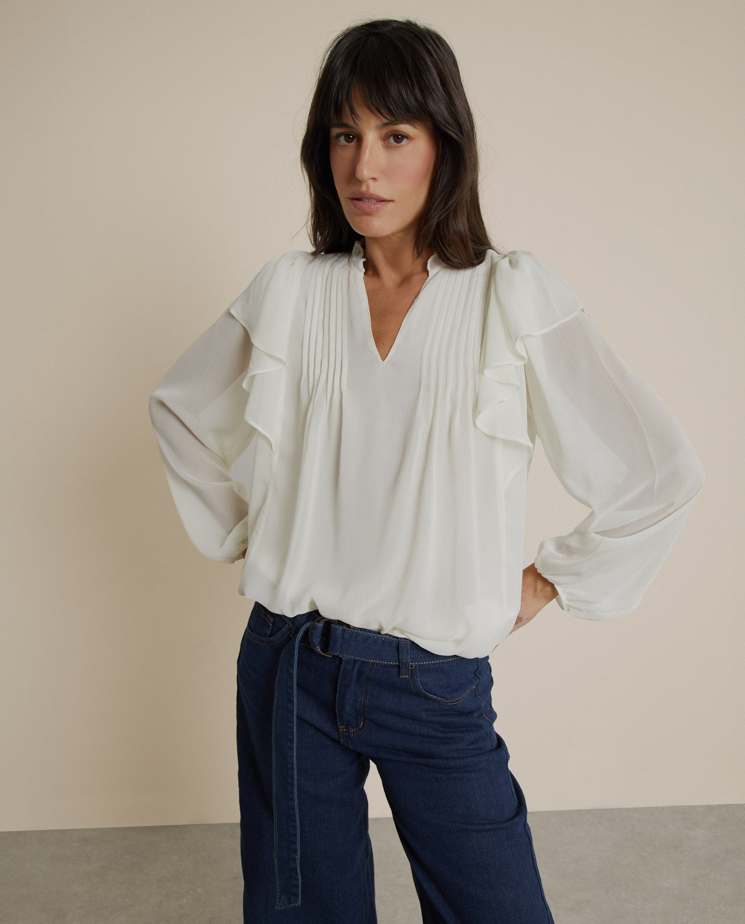BLUSA FLUIDA CON VOLANTES
