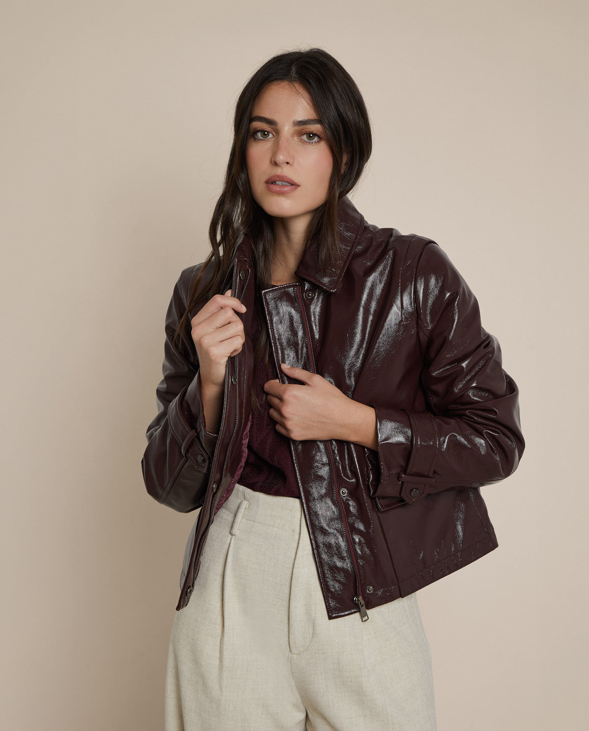 CHAQUETA EFECTO CHAROL