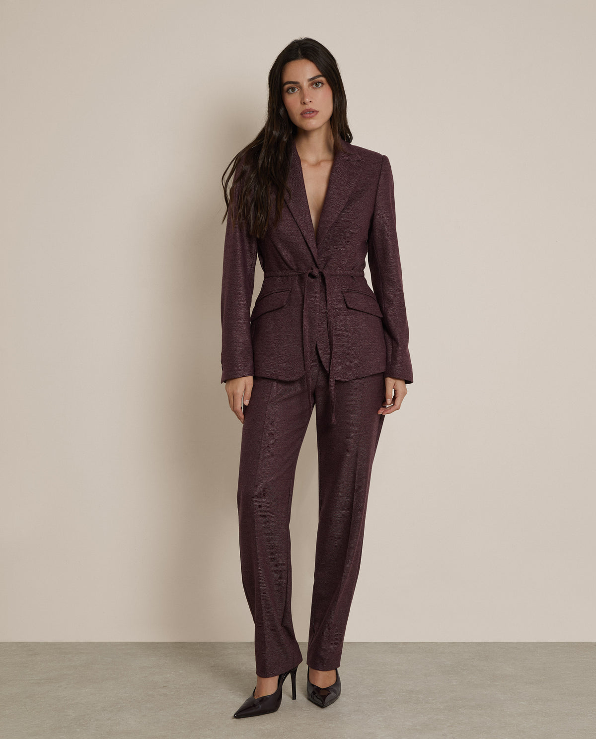 BLAZER CON CINTURÓN JASPEADO