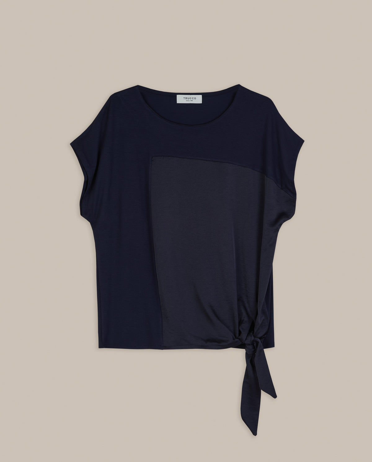 CAMISETA NUDO