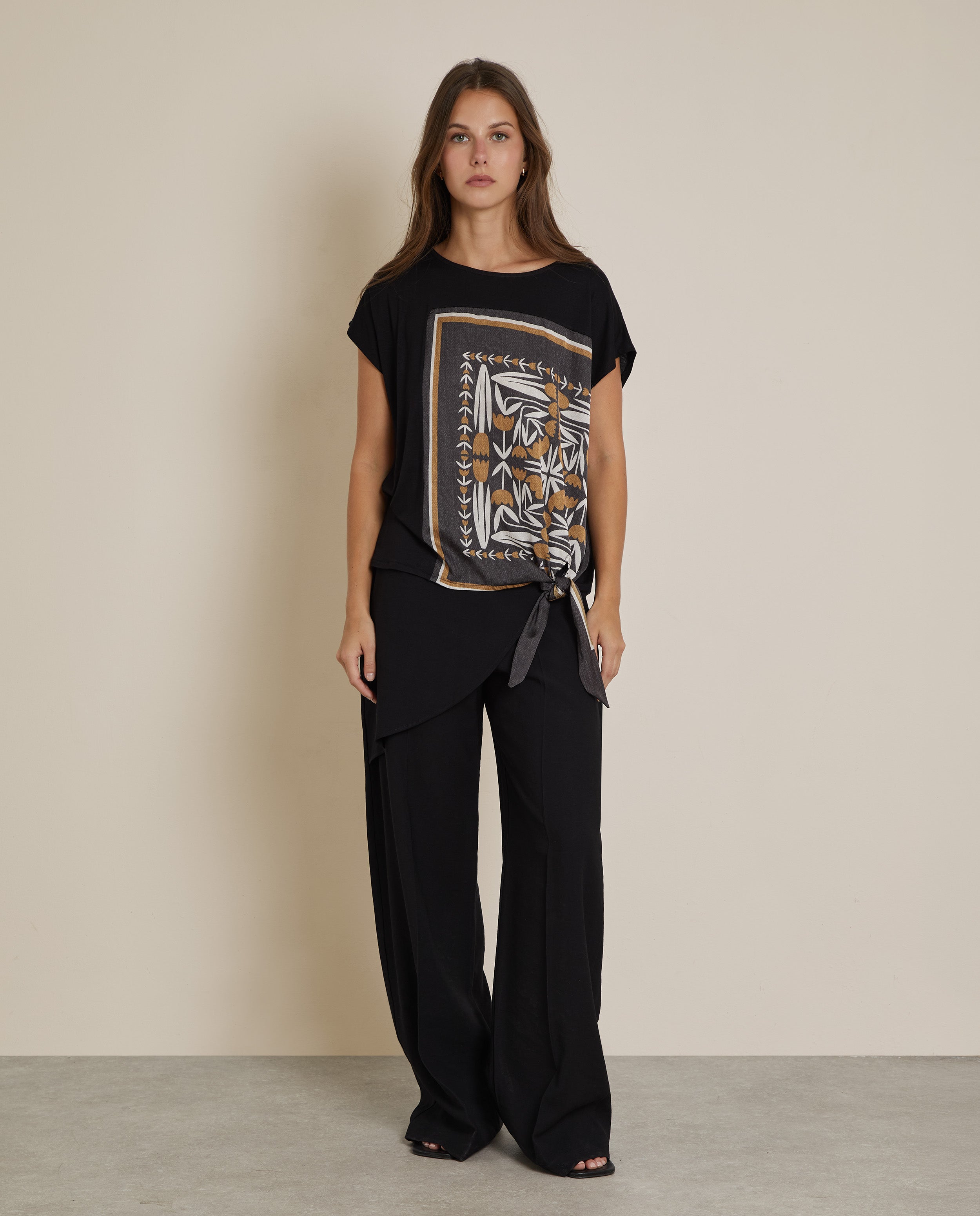 CAMISETA NUDO LATERAL