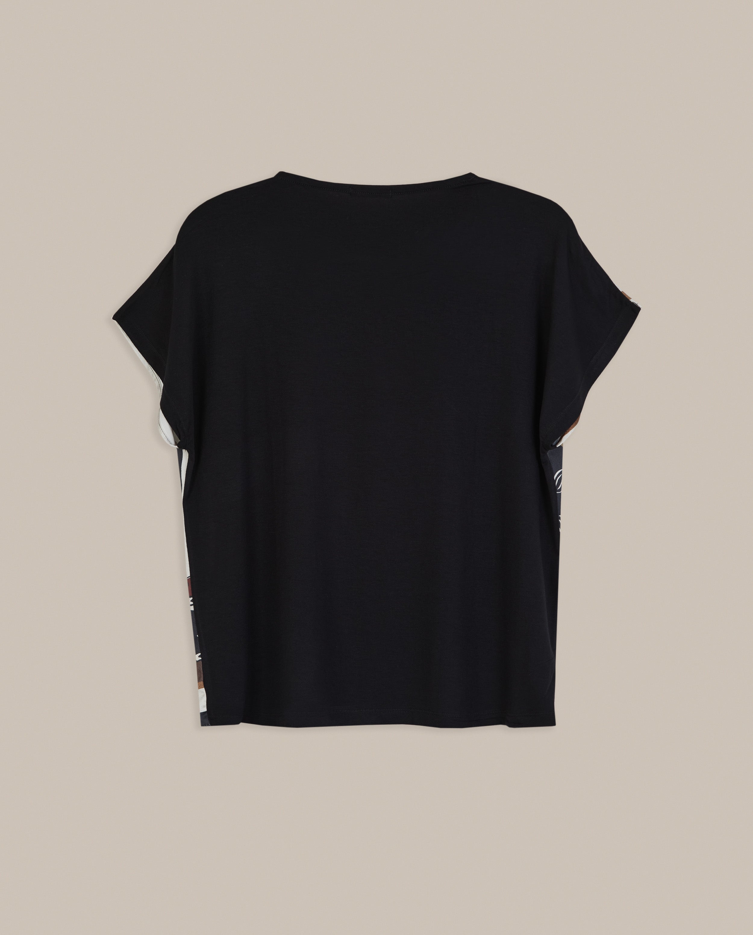 CAMISETA ESTAMPADO GEOMÉTRICO