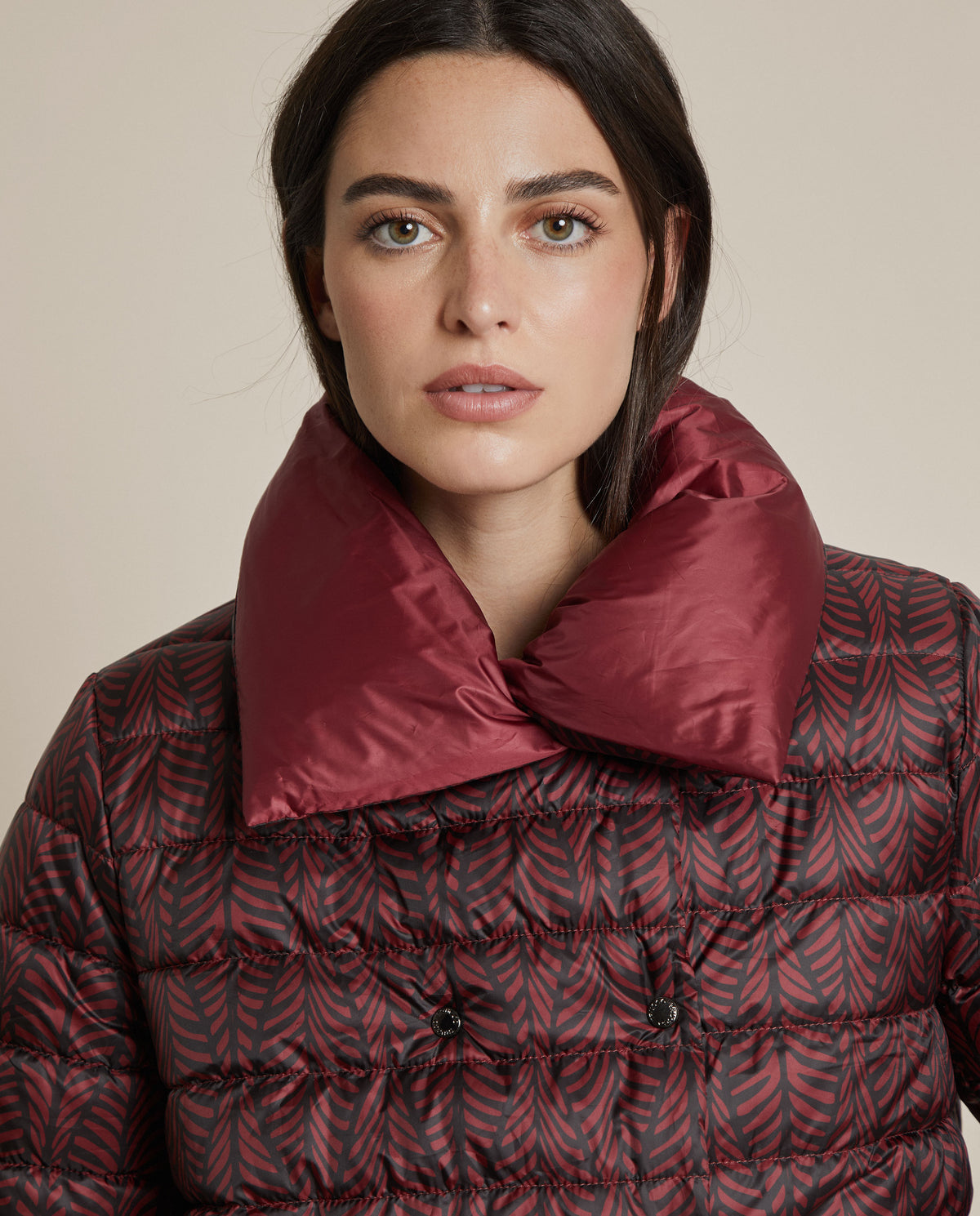 ABRIGO ACOLCHADO REVERSIBLE