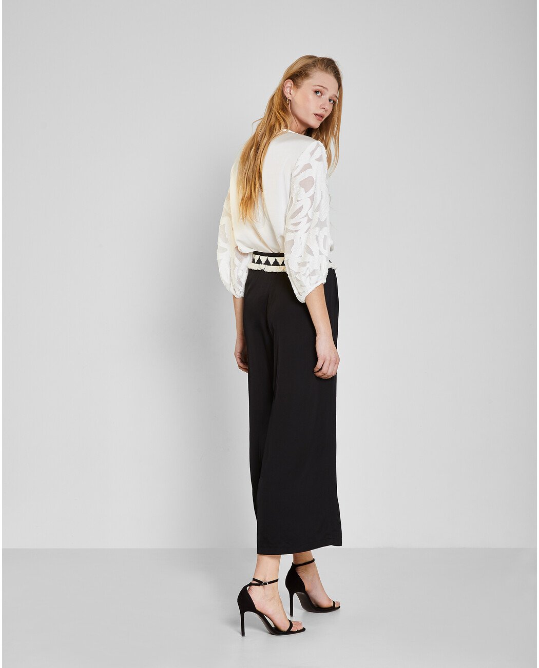 PANTALÓN CINTURÓN FLECOS
