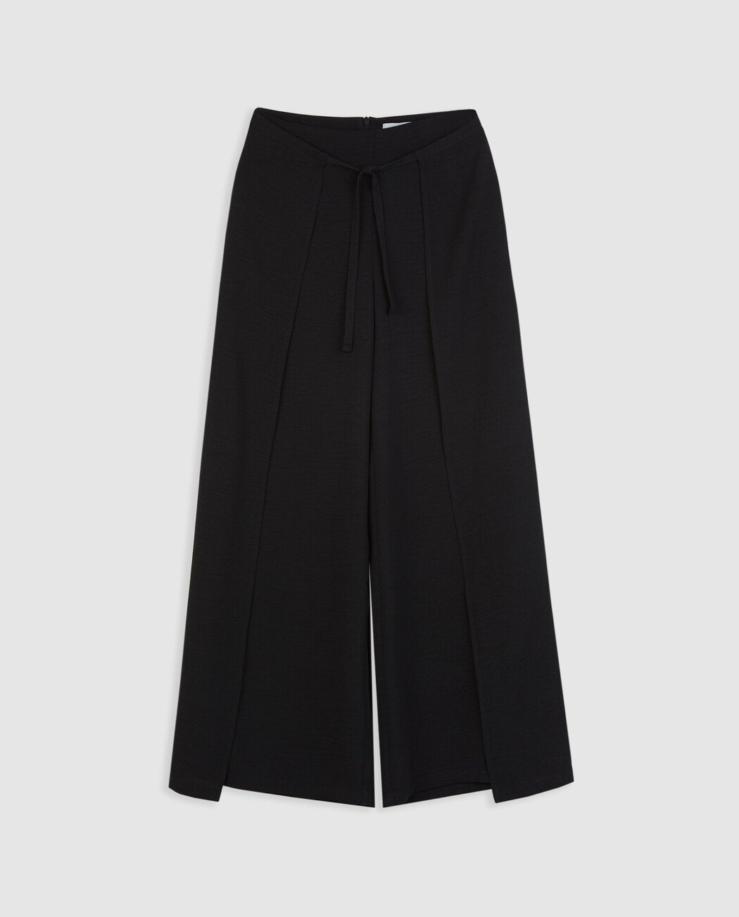 PANTALÓN DETALLE