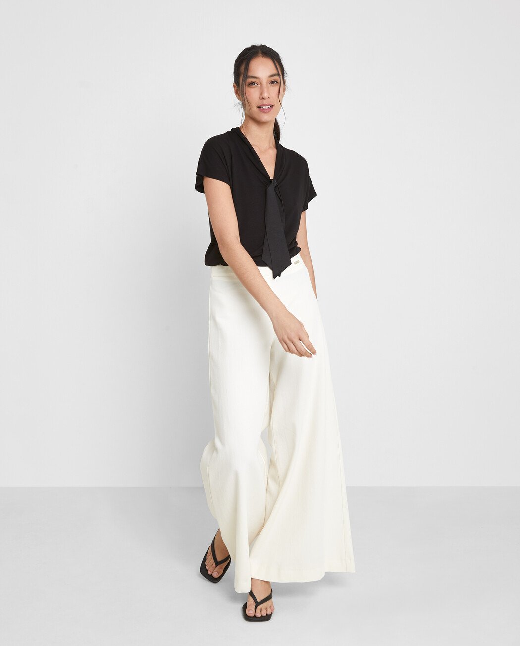 BLUSA DETALLE LAZO