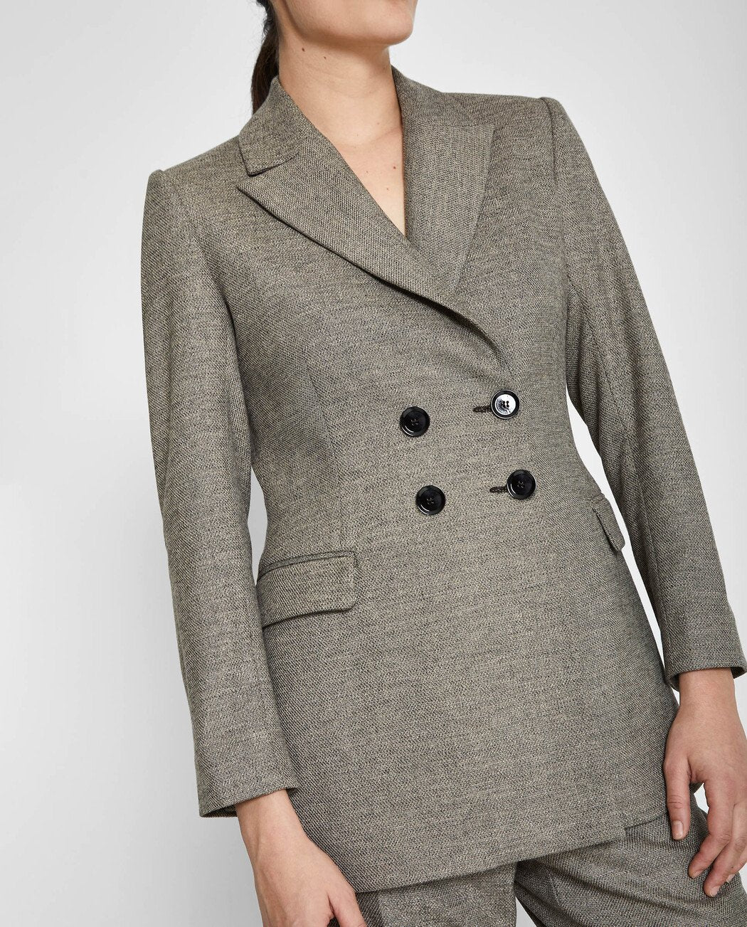 BLAZER AJUSTADA EN CINTURA